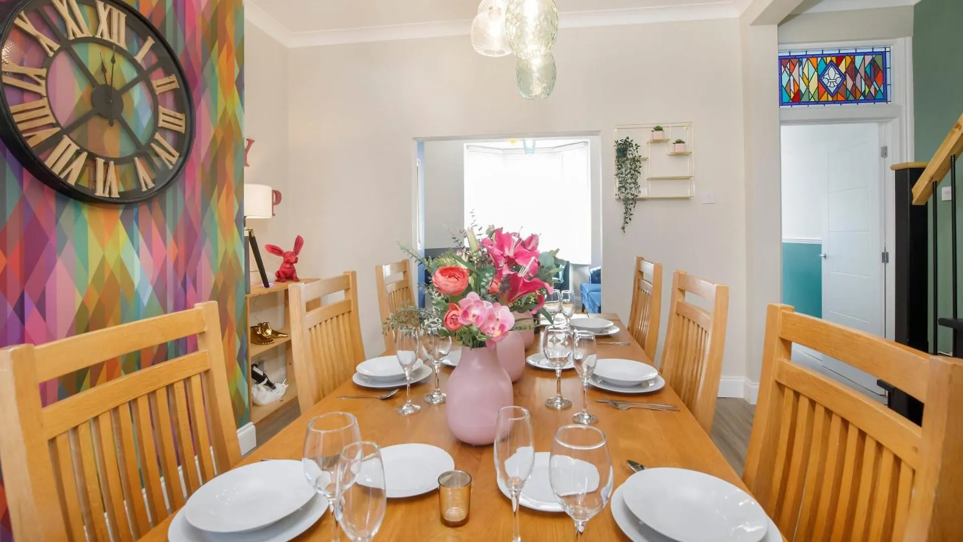 The Milton Sleeps 8 Close To York City Centre Pet Friendly