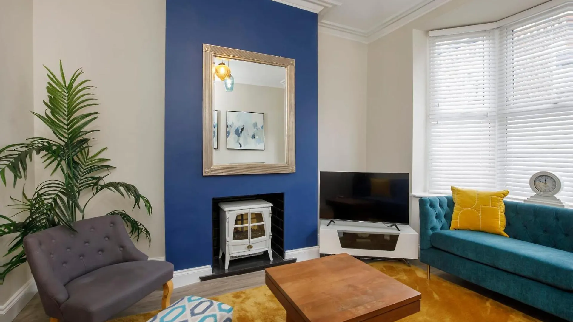 Holiday home The Milton Sleeps 8 Close To York City Centre Pet Friendly